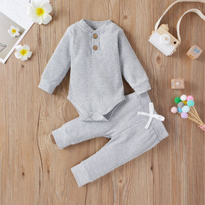 Mini Fashion™ – Bequemes Babykleid-Set