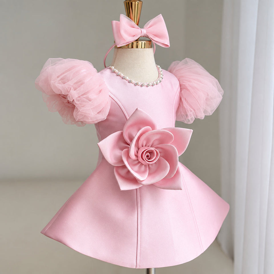 LittleRose – Elegant & festlich – Mädchenkleid mit 3D-Blume und Puffärmeln