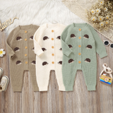 CozyHedge – Weich & warm – Gestrickter Baby-Strampler mit Igel-Motiv