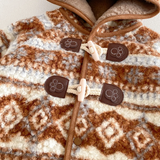 LittleWarm – Gemütlich & stilvoll – Wintermantel mit Fair-Isle-Muster