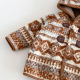 LittleWarm – Gemütlich & stilvoll – Wintermantel mit Fair-Isle-Muster