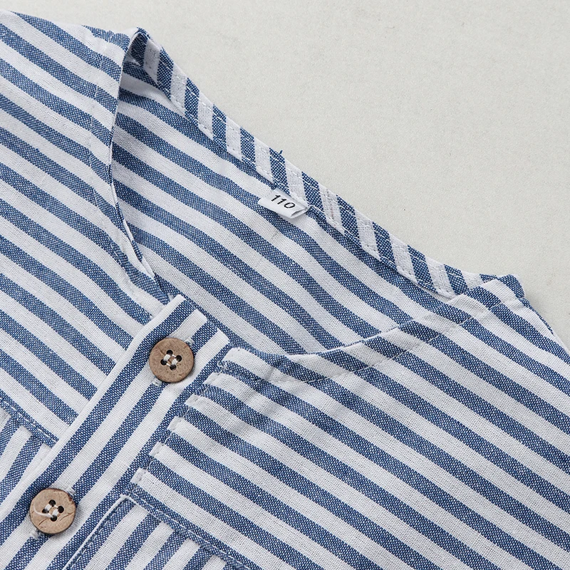 LittleClassic – Elegant & bequem – Leinenhemd für Jungen mit Knopfdetail
