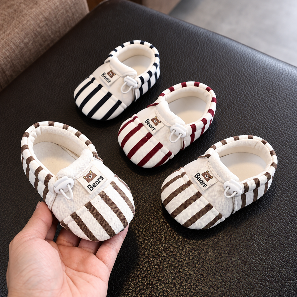 TinyToes – Weich & warm – Erste Babyschuhe mit gestreiftem Design