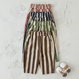 SoftStripe – Weich & bequem – Babyhose mit gestreiftem Muster