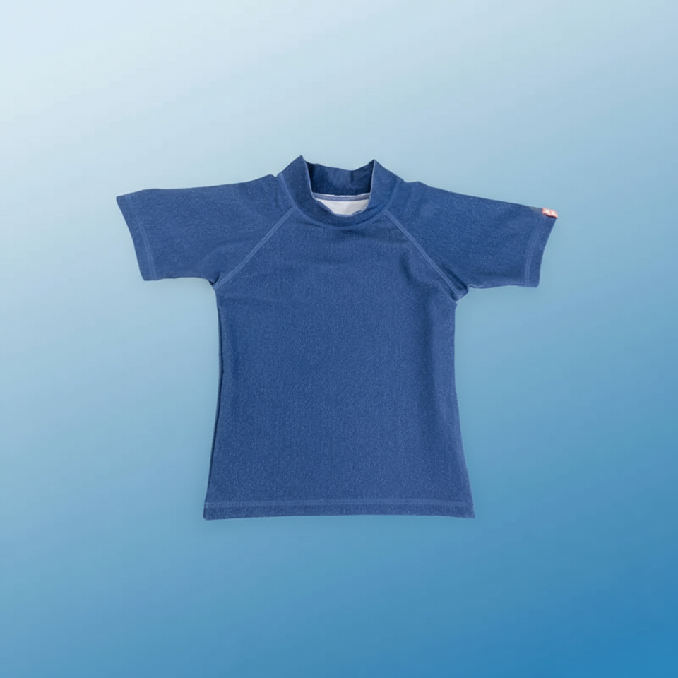SunnyGuard – Sommerlich & schützend – Anti-UV-Schwimmshirt für Kinder mit kurzen Ärmeln