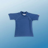 SunnyGuard – Sommerlich & schützend – Anti-UV-Schwimmshirt für Kinder mit kurzen Ärmeln