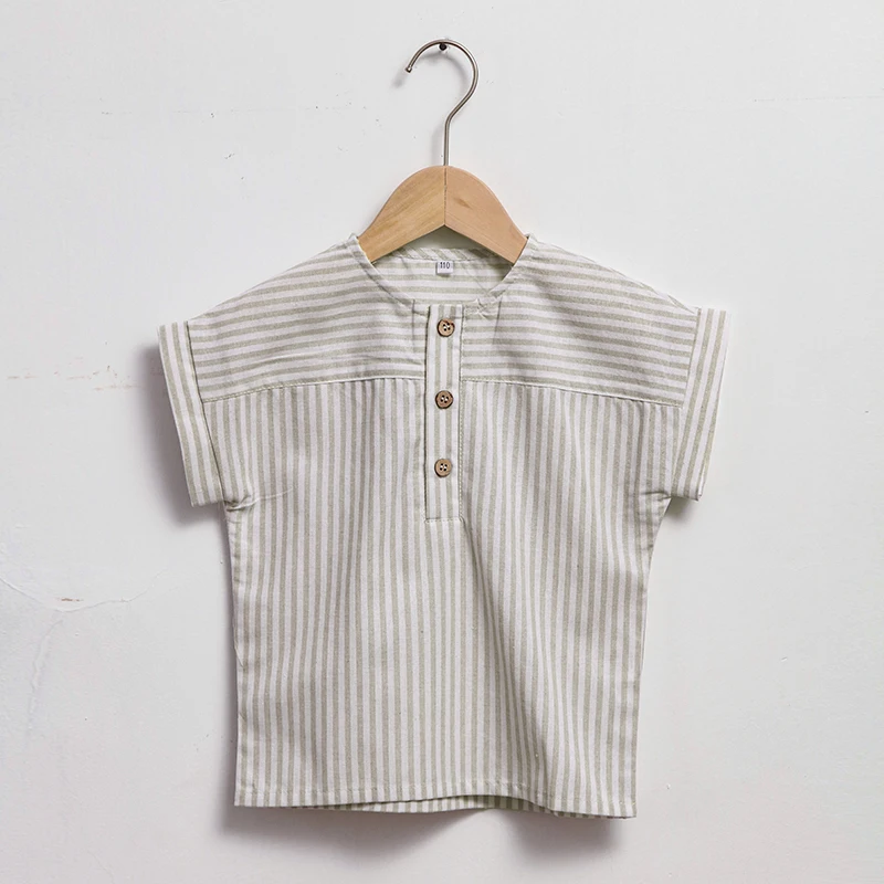 LittleClassic – Elegant & bequem – Leinenhemd für Jungen mit Knopfdetail