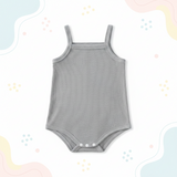 Summer Bodysuit – Leicht & bequem – Gestrickter Baby-Strampler