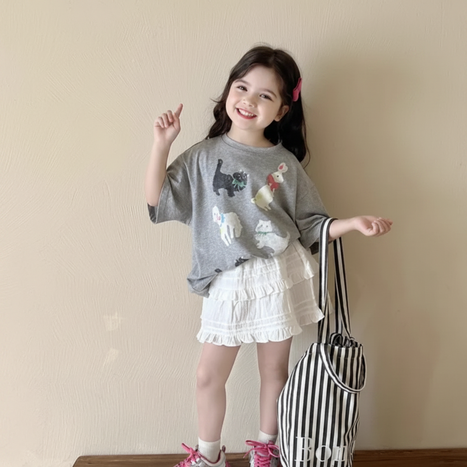 CatFun – Lässig & Verspielt – Oversized-T-Shirt mit Katzenprint