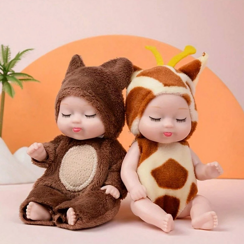 LittleDolly – Süß & Gemütlich – Babypuppe in einem fröhlichen Tierkostüm