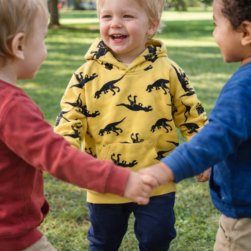 DinoStyle – Warm & atmungsaktiv – Hoodie mit Triceratops-Print