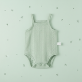 Summer Bodysuit – Leicht & bequem – Gestrickter Baby-Strampler
