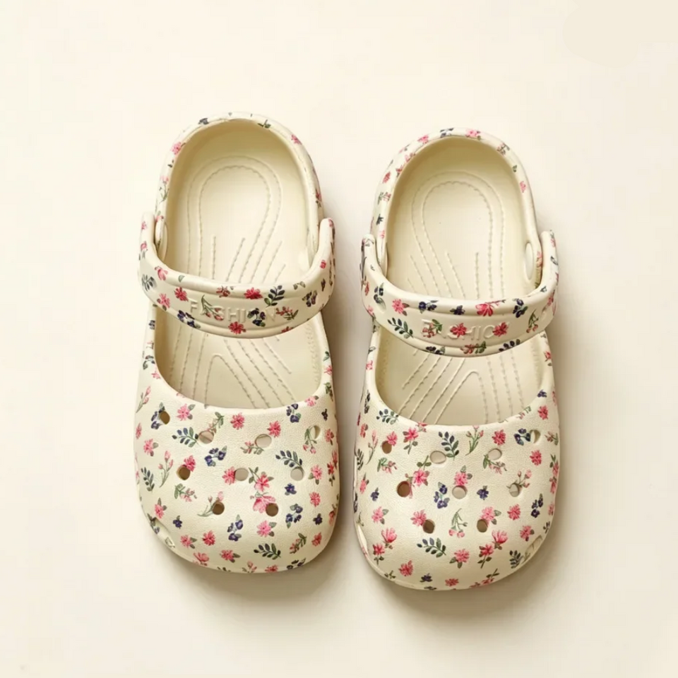 FlowerFeet – Elegant & bequem – Sandalen mit Blumenmuster