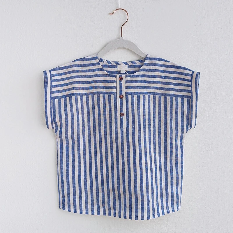 LittleClassic – Elegant & bequem – Leinenhemd für Jungen mit Knopfdetail