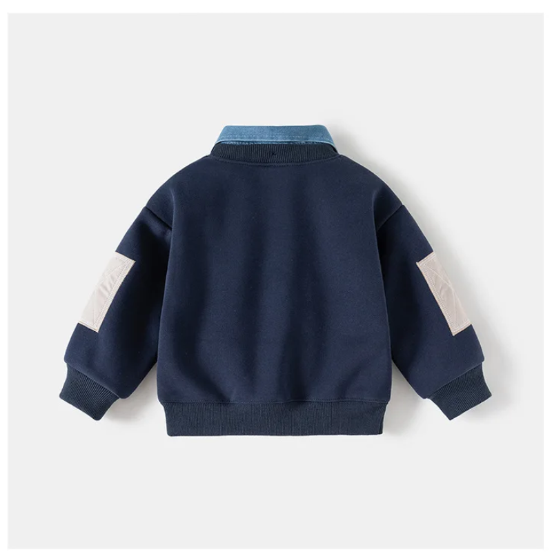 CoolJunior – Warm & stilvoll – Jungenpullover mit Jeanskragen