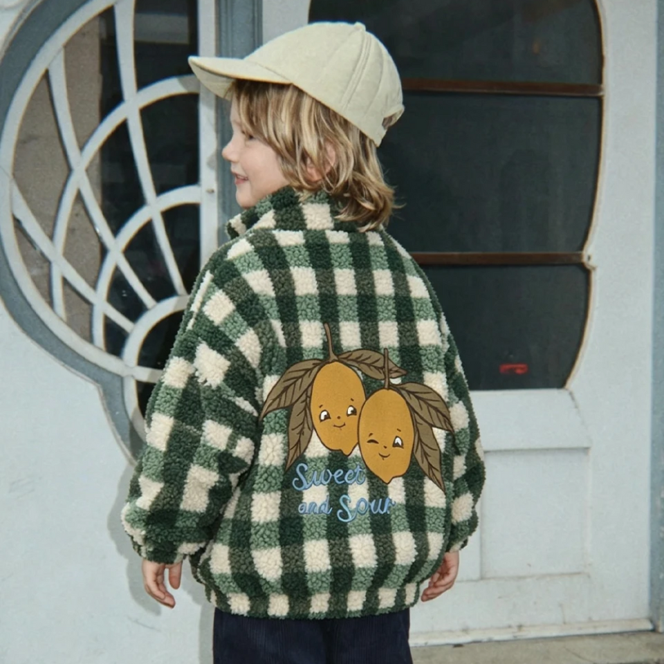 WarmHug – Bequem & trendy – Kinder-Fleecejacke mit verspielten Motiven