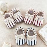 TinyToes – Weich & warm – Erste Babyschuhe mit gestreiftem Design
