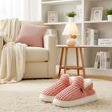 WarmNest – Kuschelig weich & warm – Rutschfeste Hausschuhe