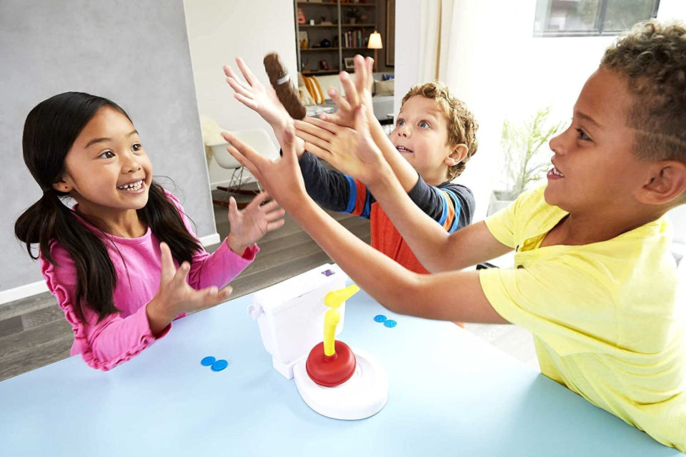 Flying Poop Game™ - Hvem fanger den flyvende lort? - Familiespil