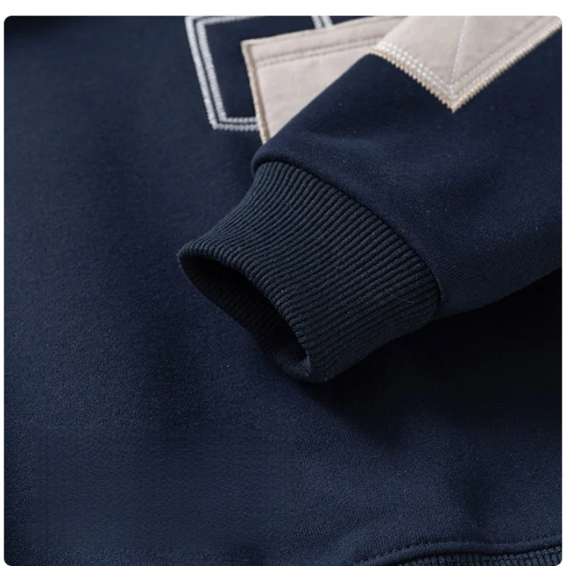 CoolJunior – Warm & stilvoll – Jungenpullover mit Jeanskragen