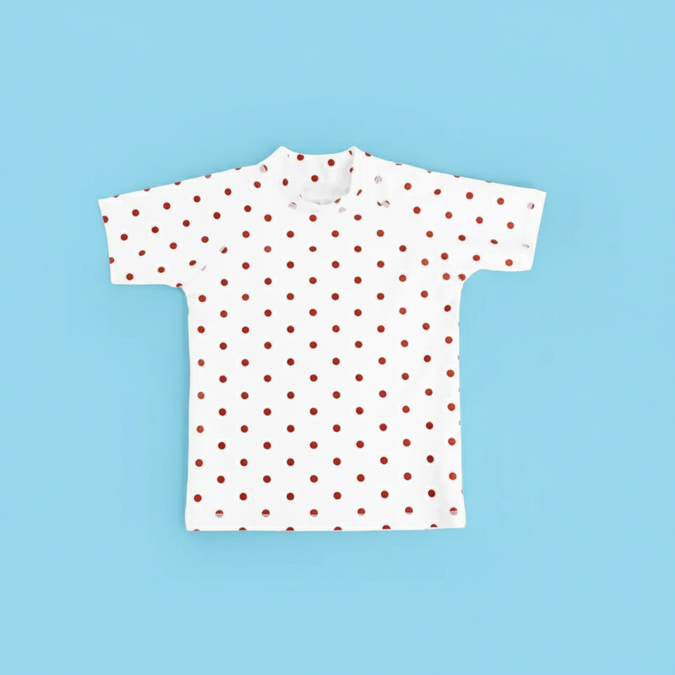 SunnyGuard – Sommerlich & schützend – Anti-UV-Schwimmshirt für Kinder mit kurzen Ärmeln