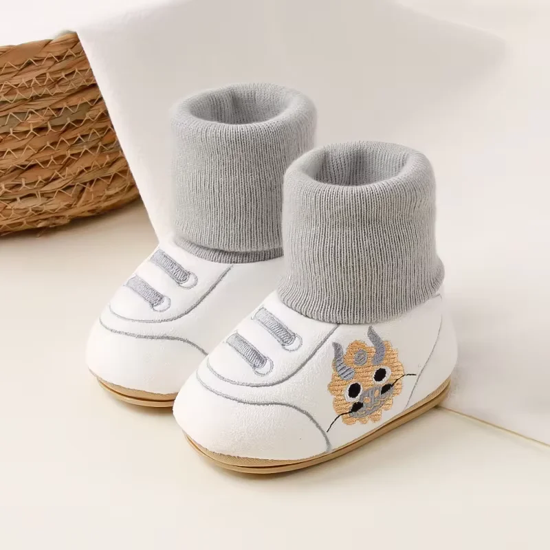 LittleCloud – Gemütlich & praktisch – Warme Babyschuhe mit hohem Schaft