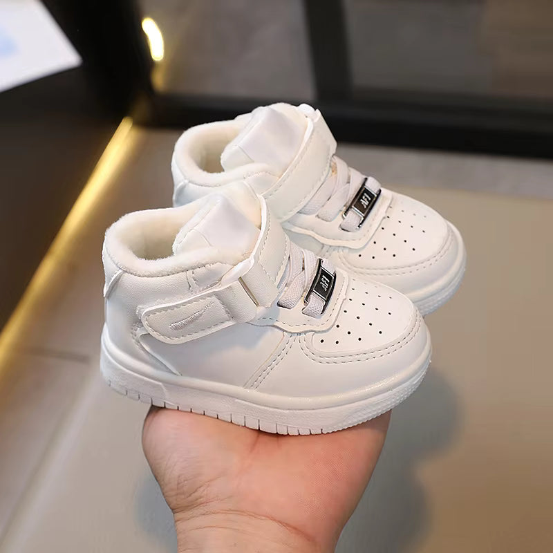KidTrend – Robust und weich – Sneakers für Kleinkinder