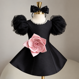 LittleRose – Elegant & festlich – Mädchenkleid mit 3D-Blume und Puffärmeln
