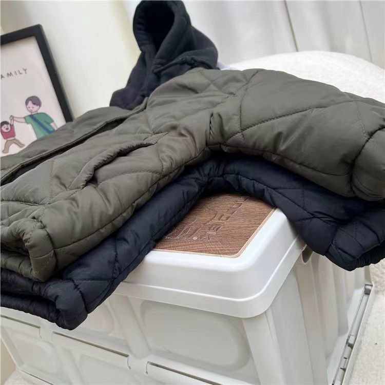 CozyShield – Warm & Cool – Gesteppte Kapuzenjacke