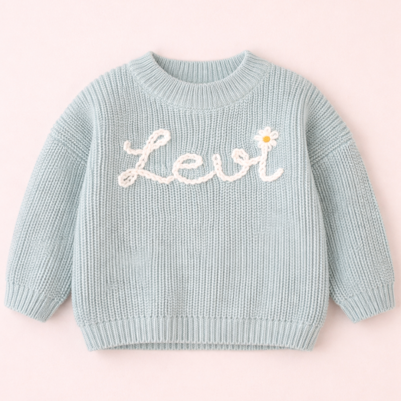 TinyStitch – Personalisierter Strickpullover mit Namen für Kinder