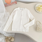 CozyBelle – Elegant & warm – Gestrickte Strickjacke mit Knöpfen