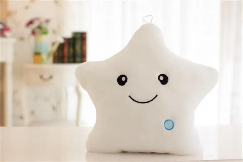 Glow Star Pillow™ – Sternenspaß im Bett - leuchtendes Kuschelkissen