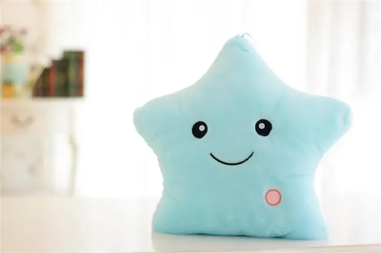 Glow Star Pillow™ – Sternenspaß im Bett - leuchtendes Kuschelkissen