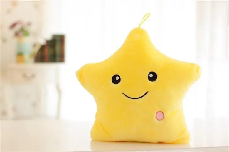 Glow Star Pillow™ – Sternenspaß im Bett - leuchtendes Kuschelkissen