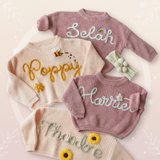 TinyStitch – Personalisierter Strickpullover mit Namen für Kinder