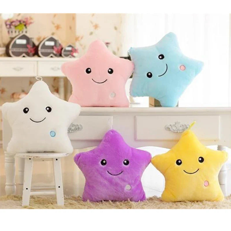 Glow Star Pillow™ – Sternenspaß im Bett - leuchtendes Kuschelkissen