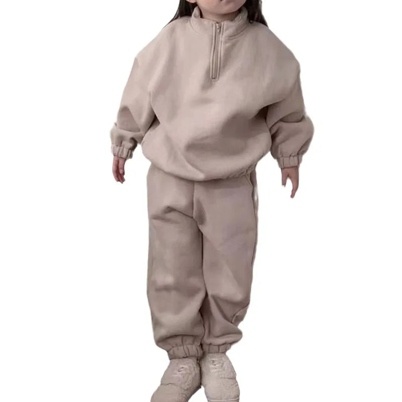 Mini Fashion™ - Fleece træningsdragt med lynlås